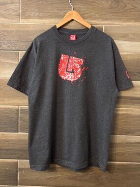 Vintage 2000’s Burton Snowboards Dark Grey T Shirt Size Medium Skater Y2K 90’s